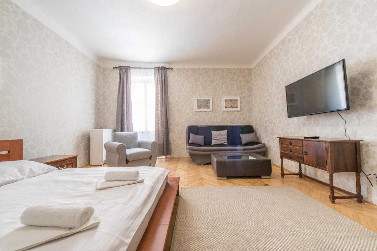 Prague Locals Monastery Apartments 외부 사진